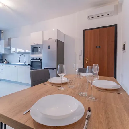 Gioia Nest 1 - New Bright Appartement *